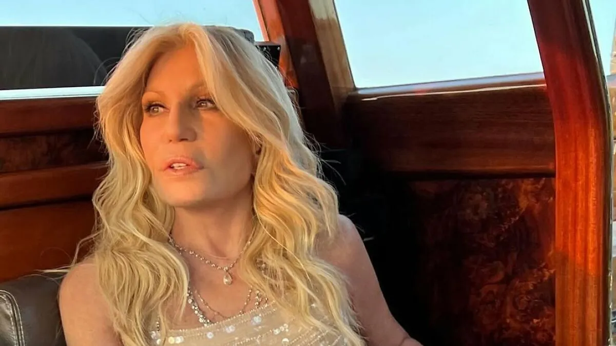 Donatella Versace's Stunning Transformation Shocks Fans Who Say "She Looks 15 Years Younger"
