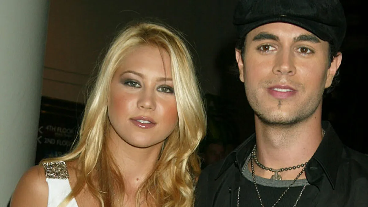 "So Glad He Is Not Like His Father": Enrique Iglesias Praised Amid Anna Kournikova's Pregnancy