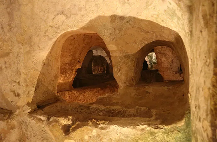 People Share 43 Stories Of When They Visited A Place That Made Them Nope Out Immediately 