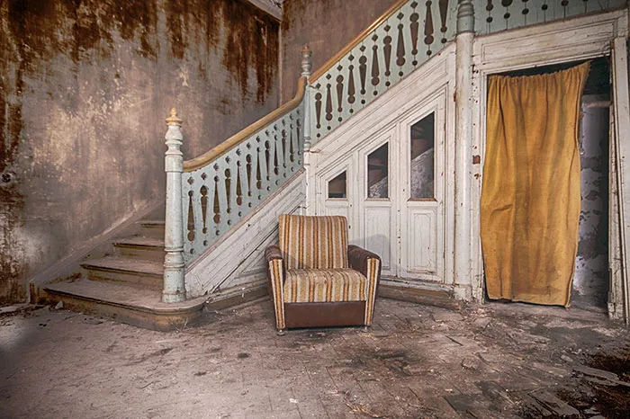 People Share 43 Stories Of When They Visited A Place That Made Them Nope Out Immediately 