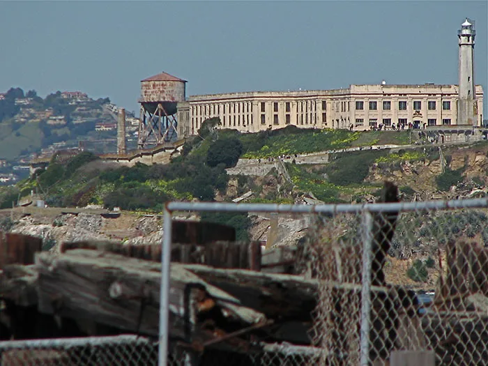 People Share 43 Stories Of When They Visited A Place That Made Them Nope Out Immediately 