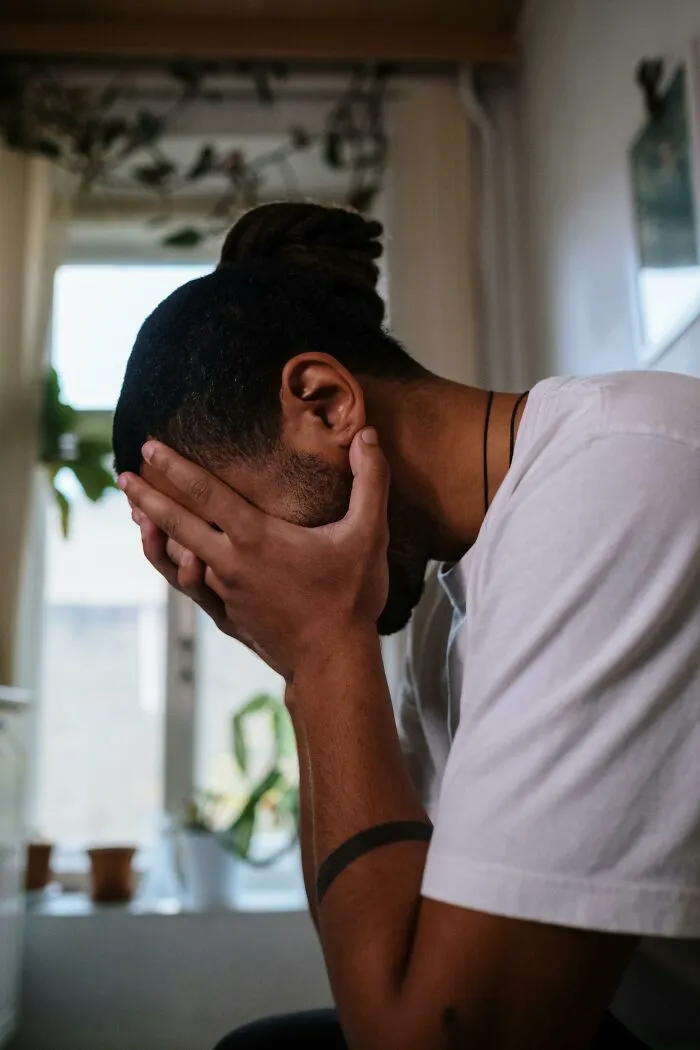 "Slept With My Fiancé And Her Mother Did Too": 42 Times People Couldn’t Believe Their Horrible Friends