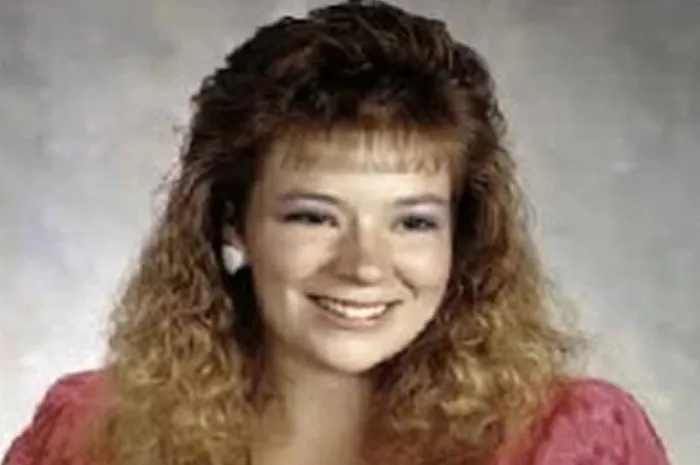 Angela Hammond Was Abducted While Using A Payphone