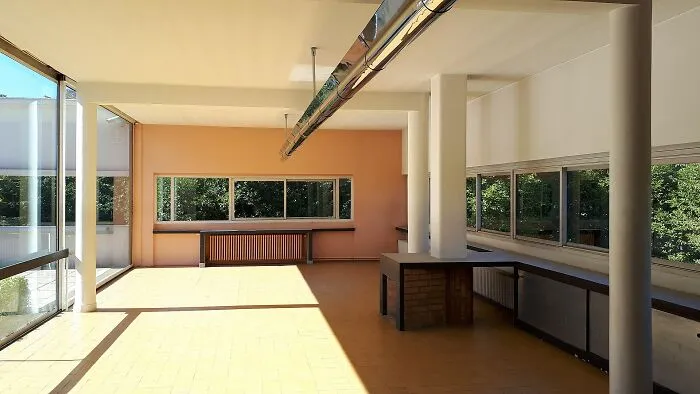 Villa Savoye By Le Corbusier