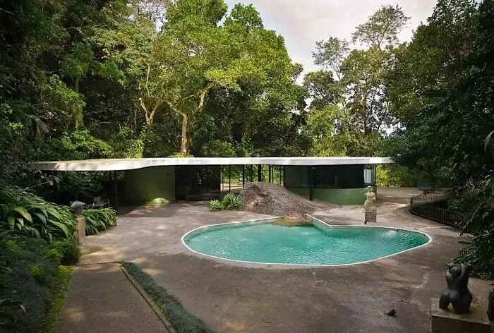 Casa Das Canoas By Oscar Niemeyer