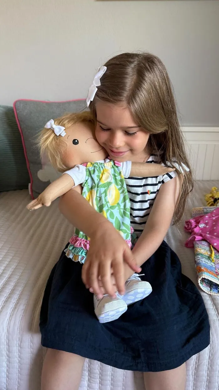 This Woman Made 22 Special Dolls That Look Like The Children Who Own Them (New Pics)