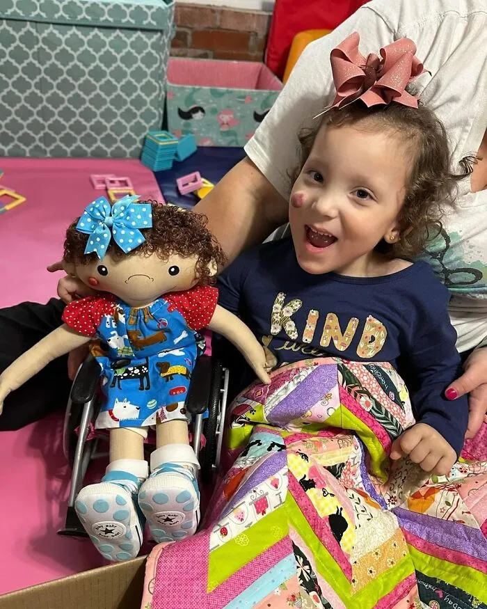 This Woman Made 22 Special Dolls That Look Like The Children Who Own Them (New Pics)