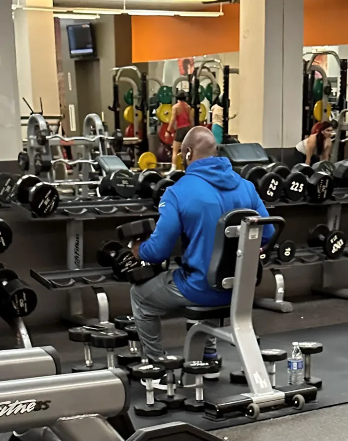 Gym D***he Hogs 15 Dumbbells For Over An Hour
