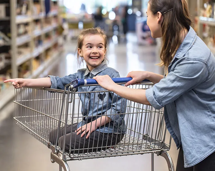 “I Wanted To Bury Myself”: 45 Hilarious Times Kids Publicly Humiliated Their Parents