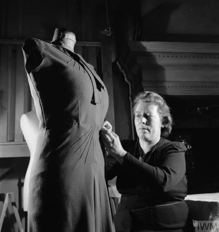 The Stands Used In The Workrooms Are Each Adjusted To The Client's Measurements