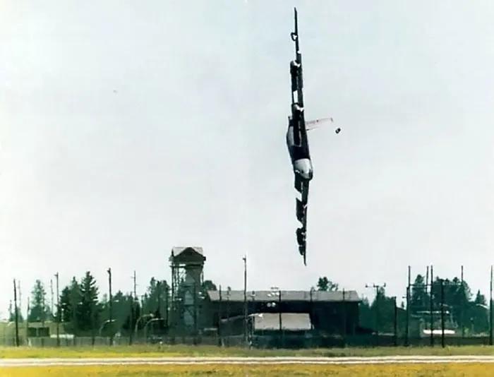 El B-52 de la Fuerza Aérea de EE. UU. al estrellarse