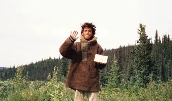 Un hombre fotografiado antes de su último viaje a las zonas rurales de Alaska