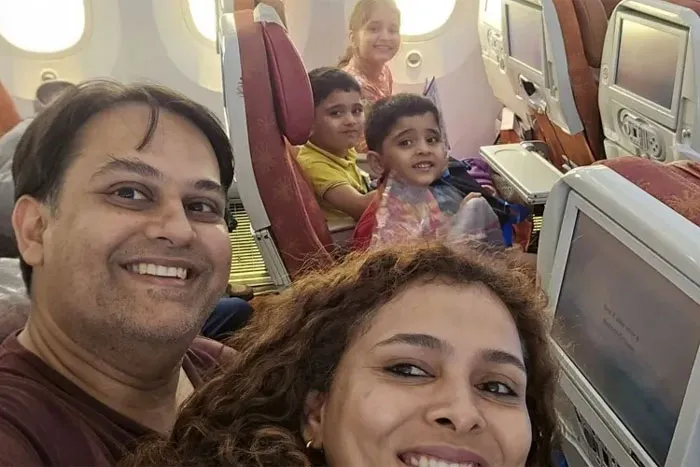 La última foto de una familia antes de un desgarrador accidente aéreo