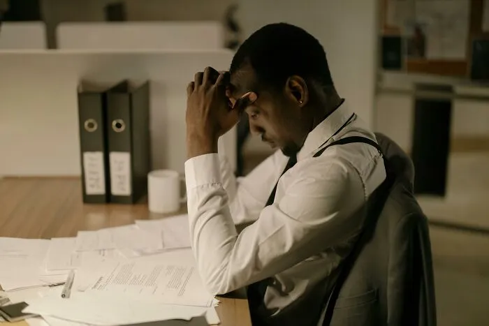 40 Workers Just Did The Public A Huge Favor By Telling These Secrets