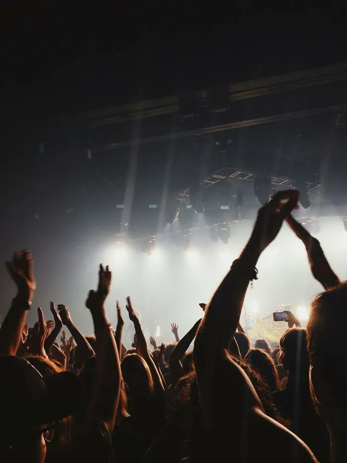 50 People Who Survived The Craziest Moments Of Their Lives