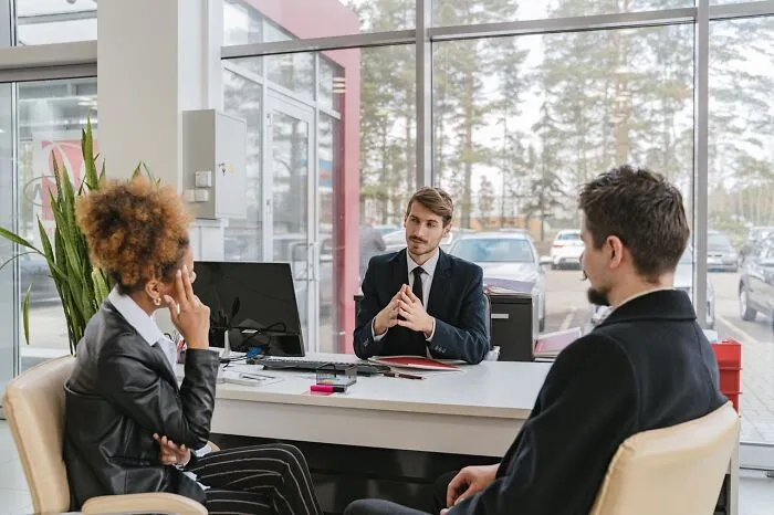 47 Times Interviewers Accidentally Revealed How Awful The Job Really Was