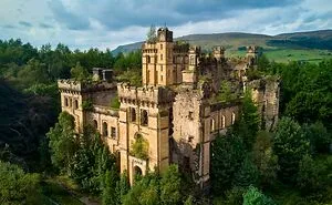 34 Eerie Photos Of Abandoned Places You Wouldn’t Want To Visit Alone