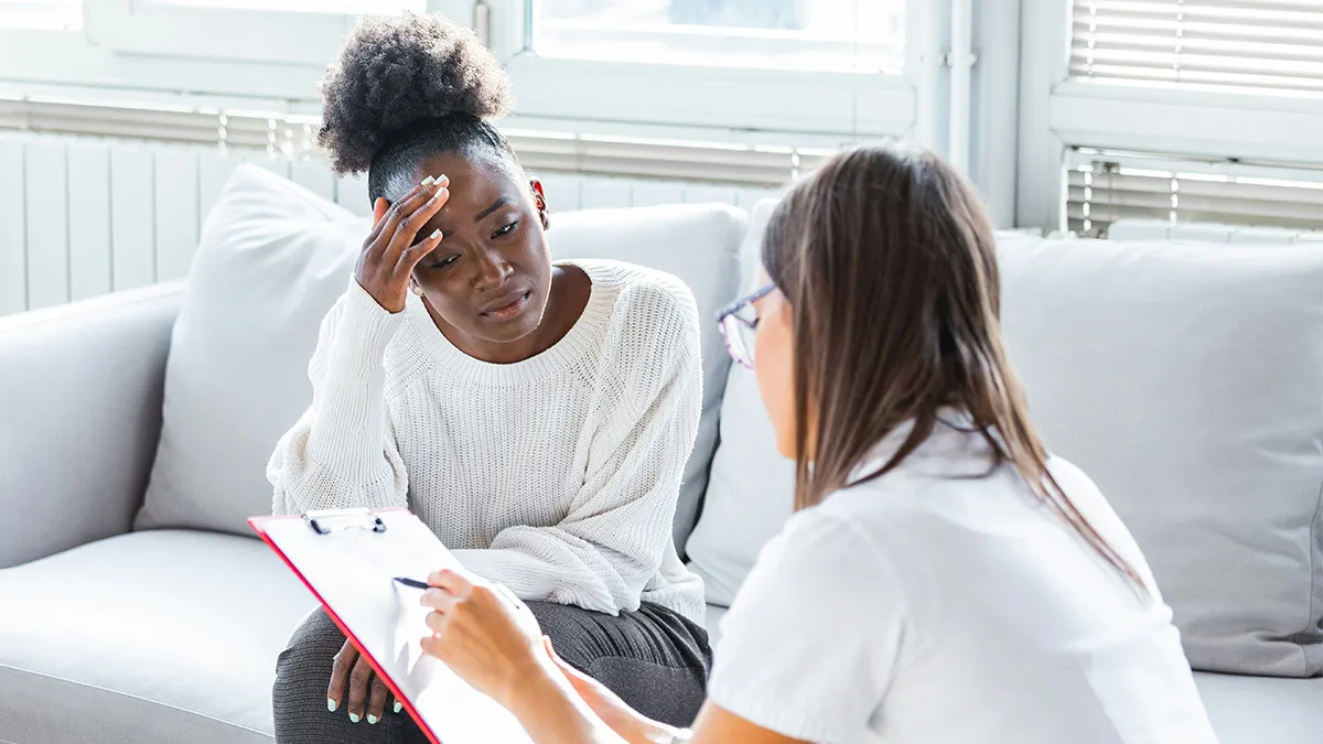 “I’m Reporting Her”: Patient Left Flabbergasted After Psychiatrist Tries To Move In With Her