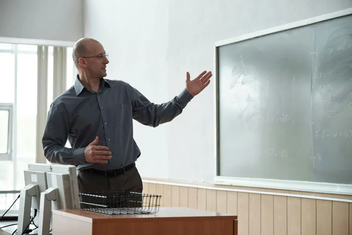 Professors Reveal 46 Of The Most Entertaining Student Reviews Left About Them Online