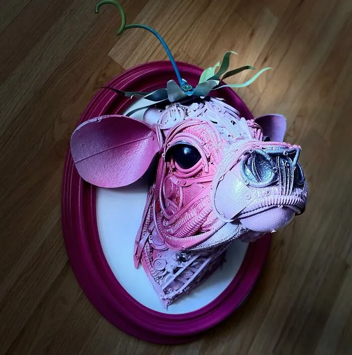 This Artist Creates Incredible Sculptures Out Of Stuff That's Been Thrown Away (30 Pics)