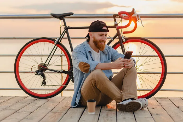 30 People Who Came Across Their Significant Other’s Posts On Reddit Detail What Happened Next