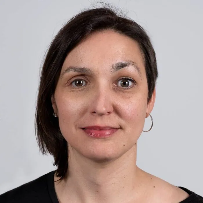 Sisters: Amélie, 42 And Catherine, 35