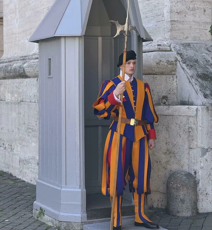 Alabardero de la Guardia Suiza