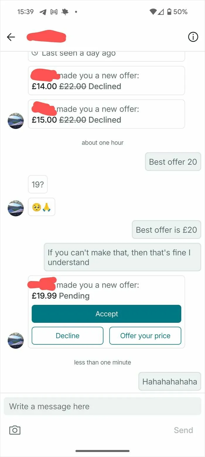 Chat conversation on Vinted showing multiple declined offers and negotiation attempts for online selling.