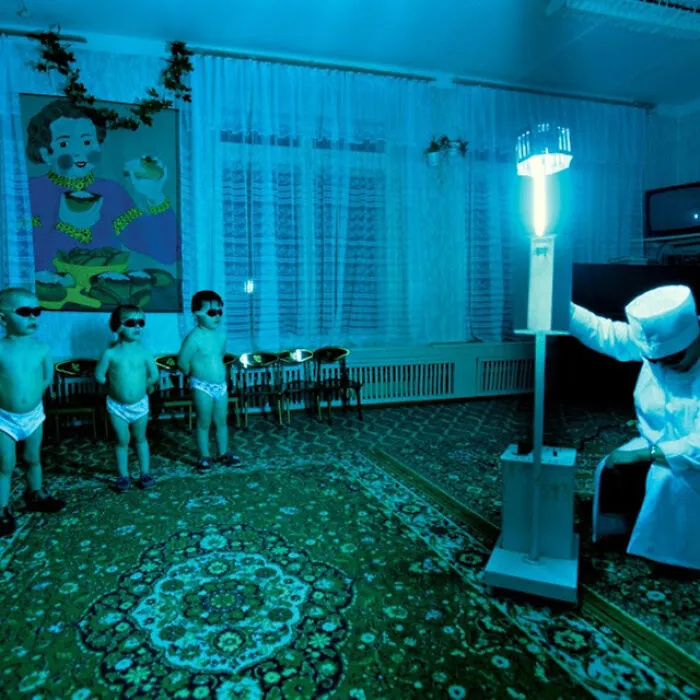 Niños que viven en Siberia expuestos a la luz ultravioleta durante los largos y oscuros meses de invierno