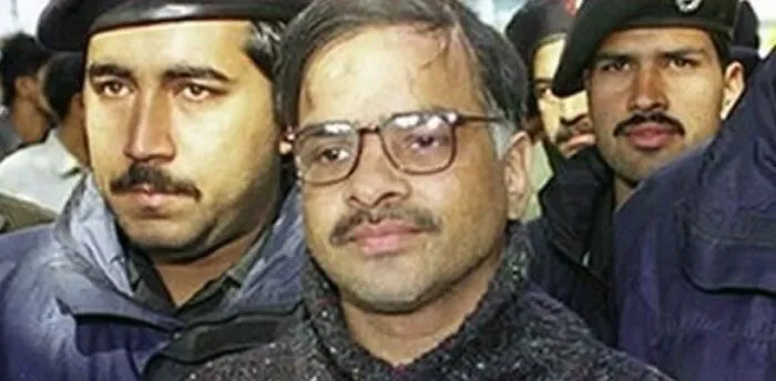 Javed Iqbal A Pakistani Serial K**ler Sent A Letter To Police Confessing To The R**e And M****r Of 100 Runaway Boys, All Aged Between 6 And 16