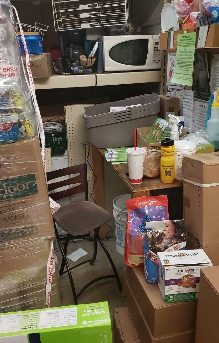 I Got Transferred To A New Location At Work. This Is My New Break "Room"