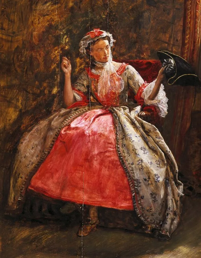Women Preferred To Wear Large Dresses