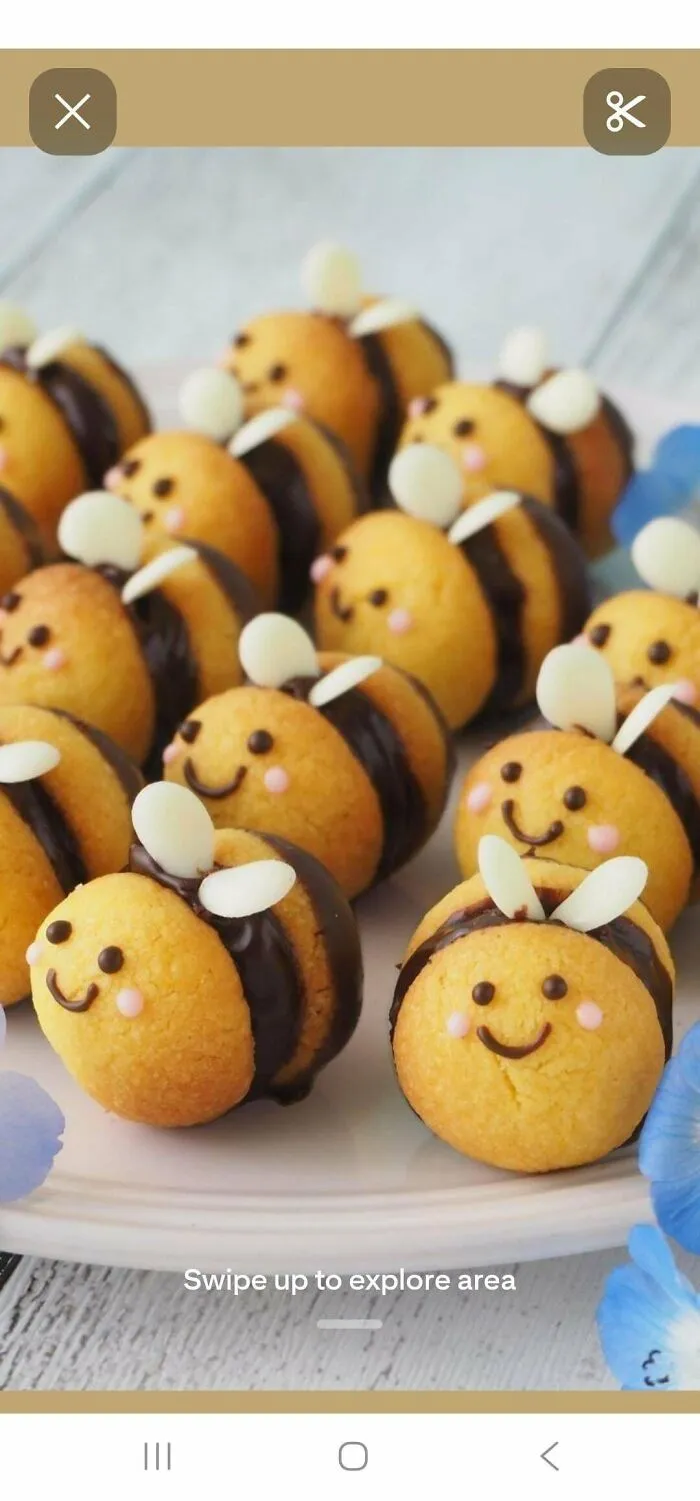 Shortbread Bees 🐝