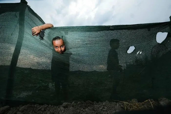 This Photographer Captures Candid Moments Where Timing Is Everything, And Here's The Result (45 Pics)