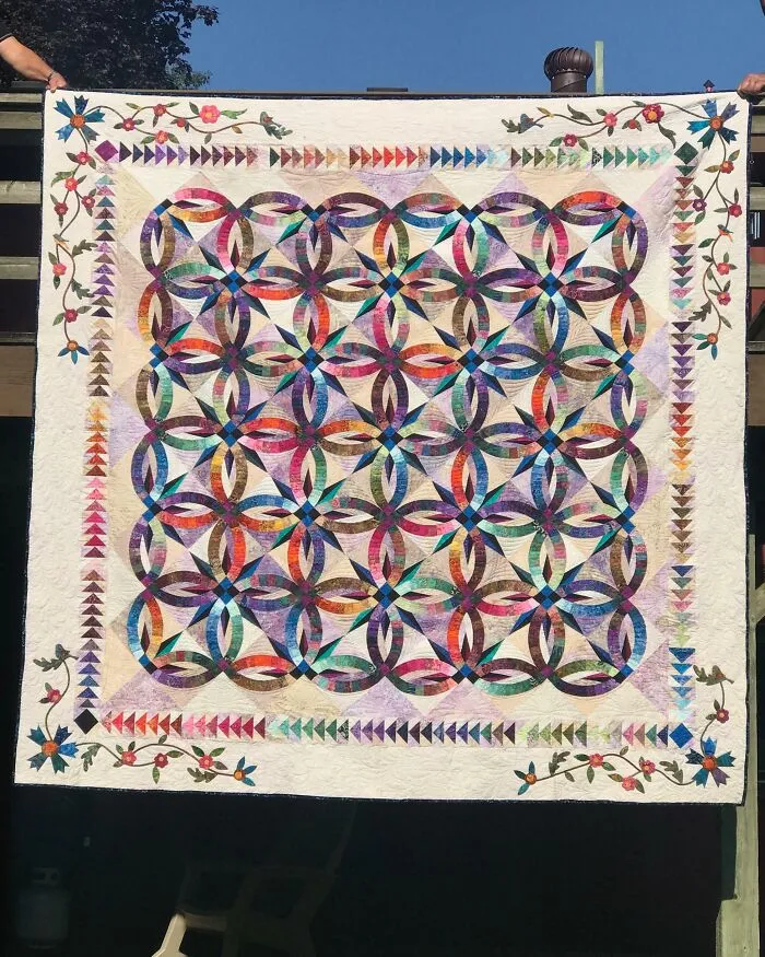 Mi mamá empezó a trabajar en ello en cuanto le dije que iba a pedirle matrimonio a mi esposa. Nos lo regaló como regalo de bodas.