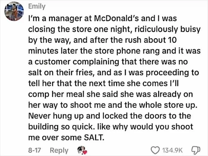 50 Creepiest Customer Encounters That Sent Chills Down Employees’ Spines