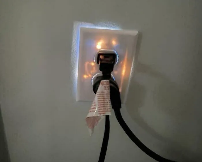 Help. How Do I Turn My Night Light Off??