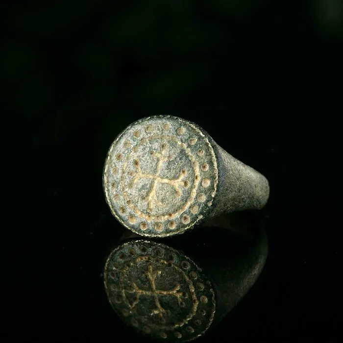 Medieval Crusader Seal Ring (C. 11th–13th Century)