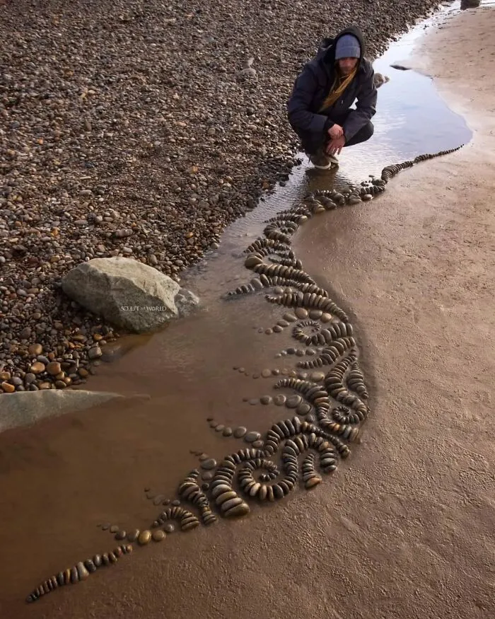 47 Patience-Requiring Land Art Pieces Made With Natural Materials Created By This Artist (New Pics)