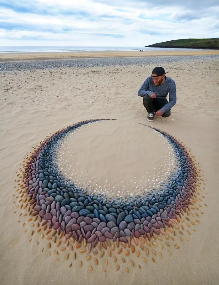 47 Patience-Requiring Land Art Pieces Made With Natural Materials Created By This Artist (New Pics)