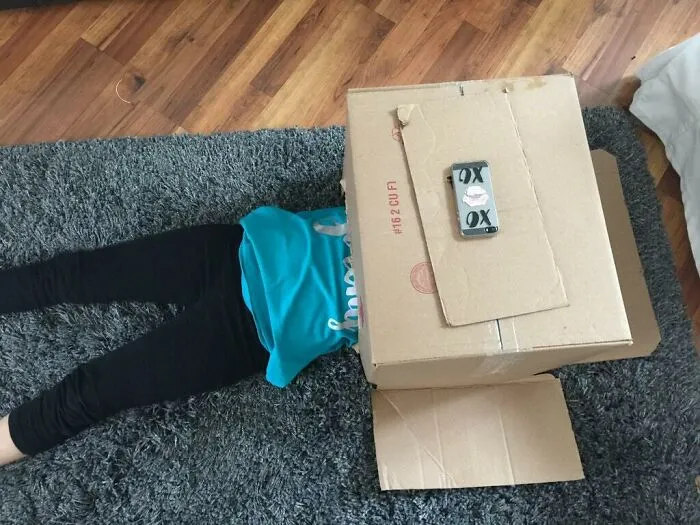 Came Downstairs To Find My Kid Had Made Herself A Movie Theatre For Her Phone