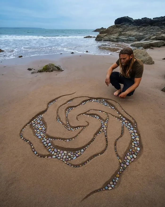 47 Patience-Requiring Land Art Pieces Made With Natural Materials Created By This Artist (New Pics)