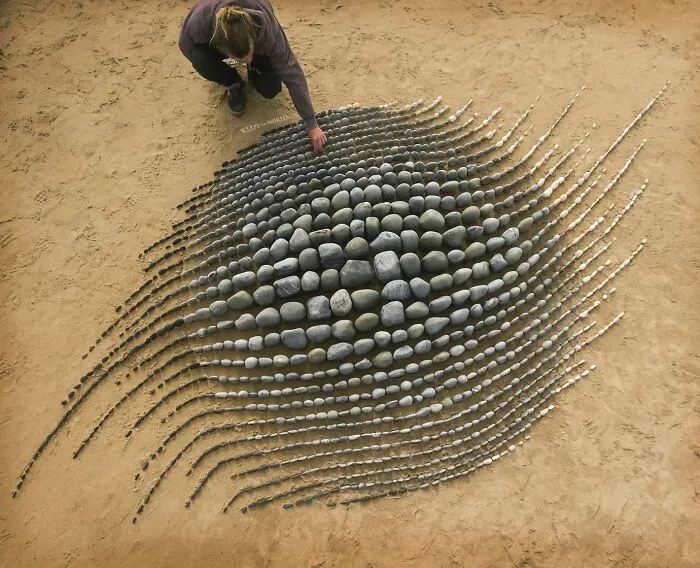 47 Patience-Requiring Land Art Pieces Made With Natural Materials Created By This Artist (New Pics)