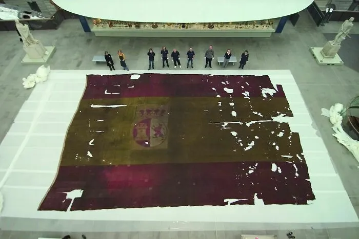 The Size Of This Flag Flown On A Spanish Ship At The Battle Of Trafalgar (1805)