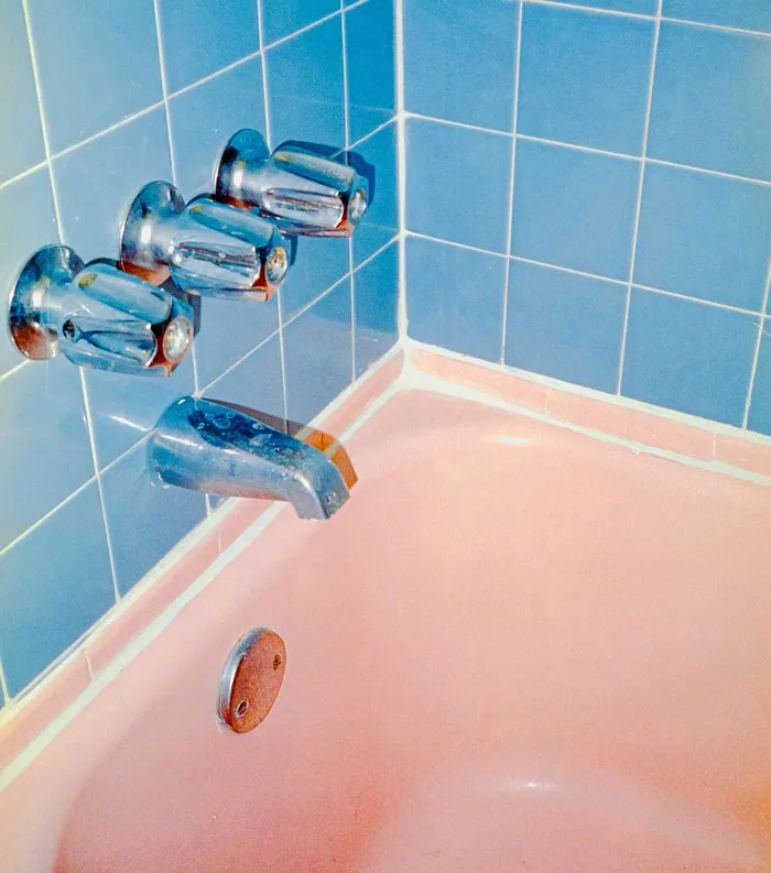 42 People Shared Creepy Things That Happened While They Were Home Alone