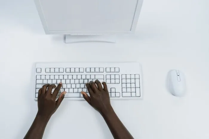 You need to contact your manager about a project. Can you write a clear, polite formal email?