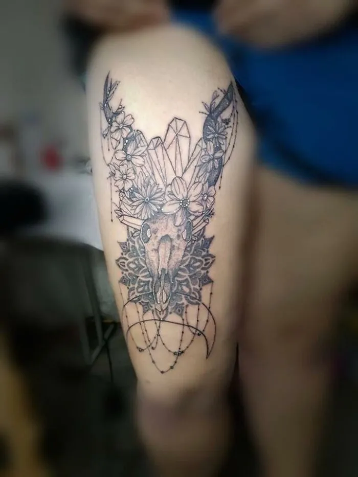 Being A Tattoo Artist Is Tough, And Here Are 43 Times They Had To Deal With Delulu Clients