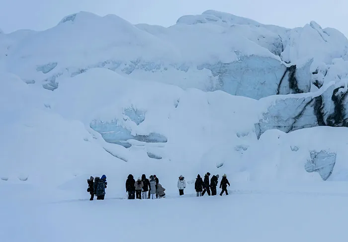 “He Wasn't Even Ashamed”: 46 Ridiculous Tourist Moments Tour Guides Can’t Forget