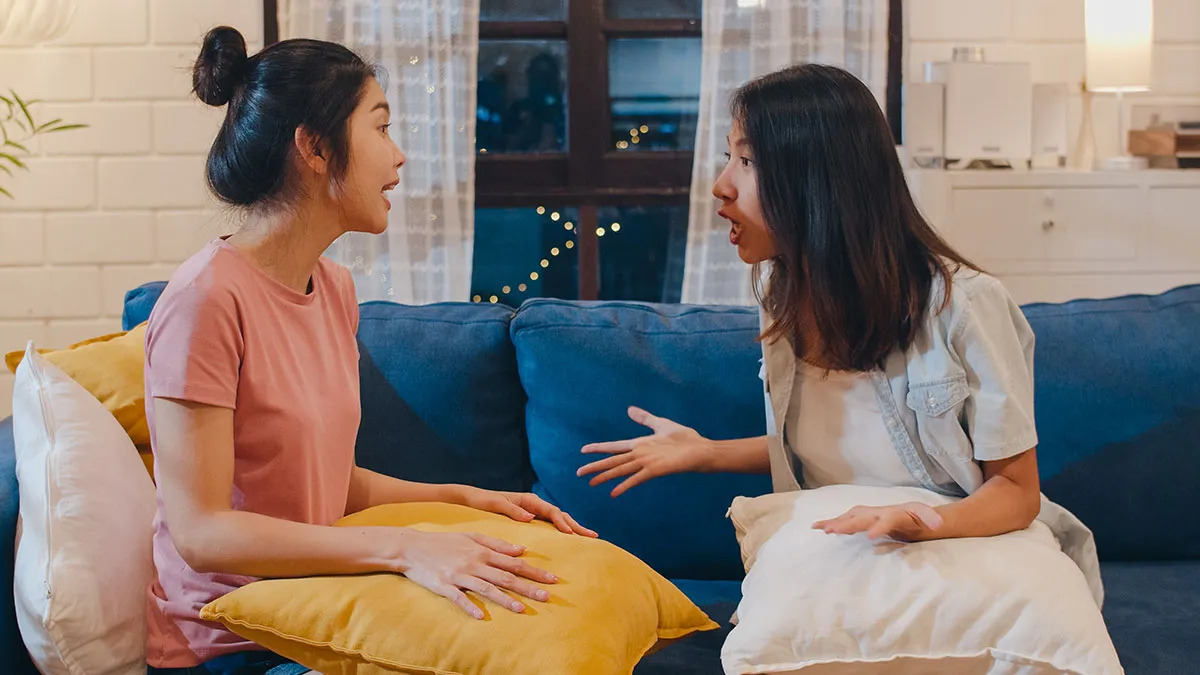 Woman Can’t Find Out Why Sister Has Hated Her Husband For The 7 Years That She Knows Him