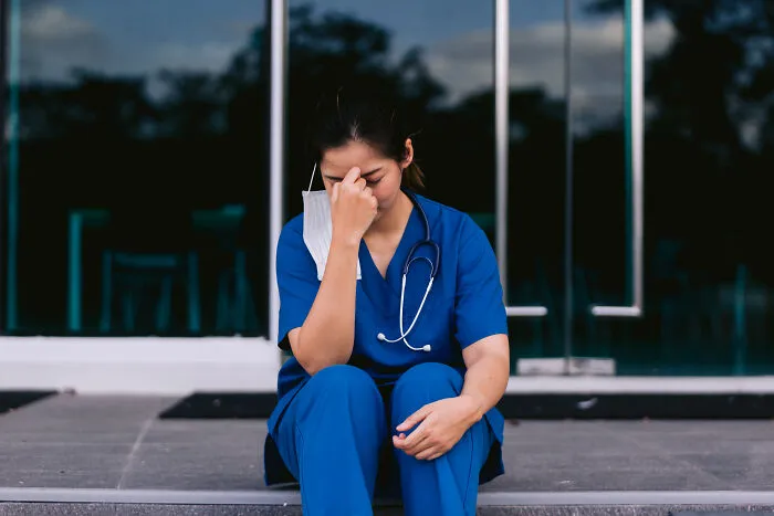 20 Médicos comparten los casos más horribles que no pueden olvidar (Advertencia de contenido sensible)